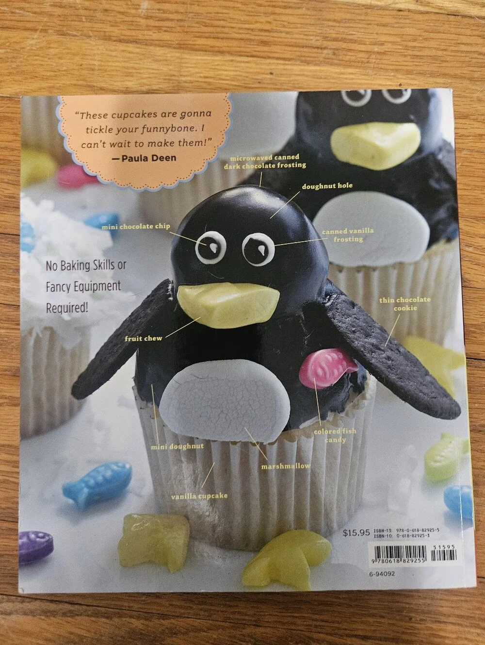 Hello, Cupcake! Cookbook - Decorative Cupcake Designs